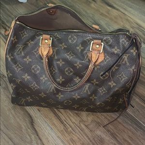 Louis Vuitton Speedy